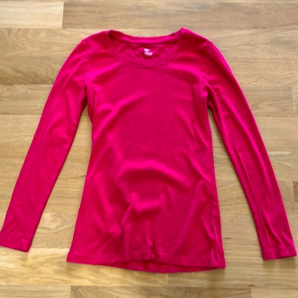 GAP Tops - Gap Long Sleeve T-shirt